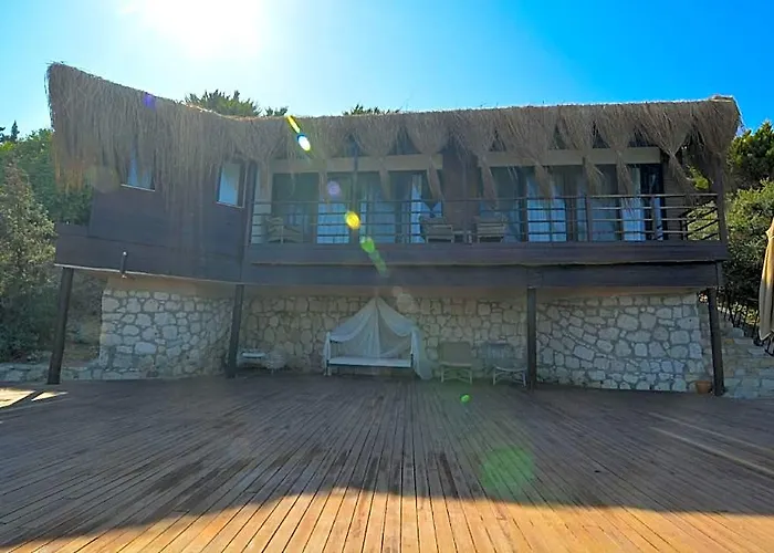 Maja Luxury Resort Hotel